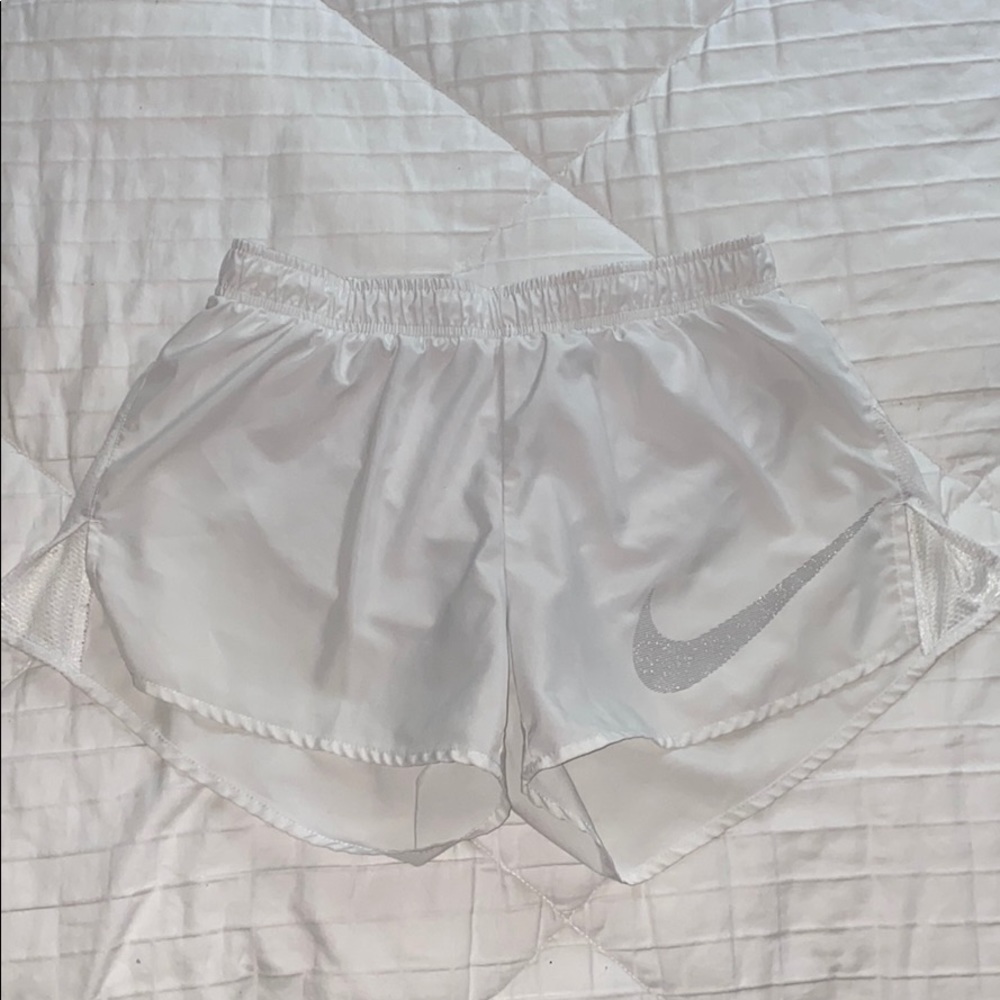 Nike Women's Dry Tempo Running Shorts
